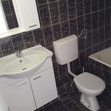 Oliver Ravlic 马卡尔斯卡