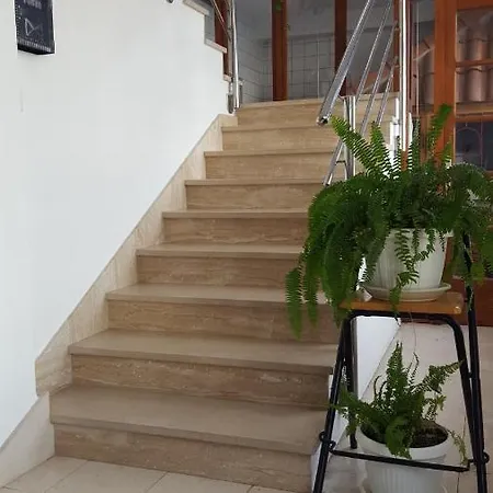 Oliver Ravlic * Makarska