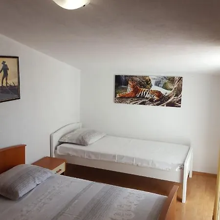 Apartment Oliver Ravlic